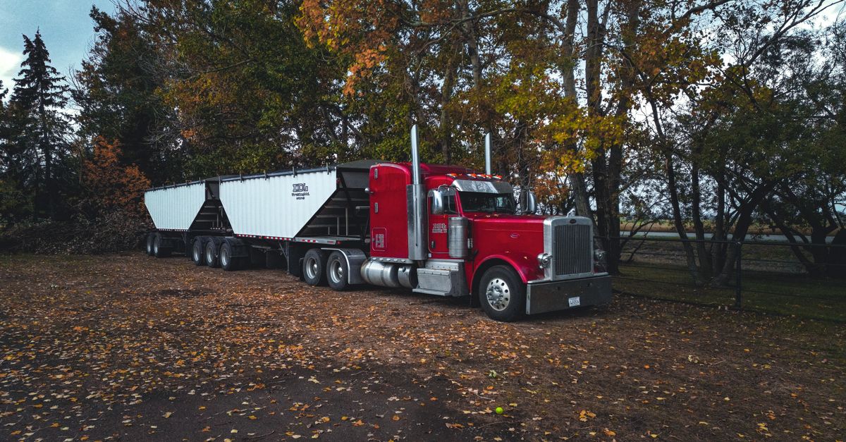 40′ gooseneck, loaded long.
